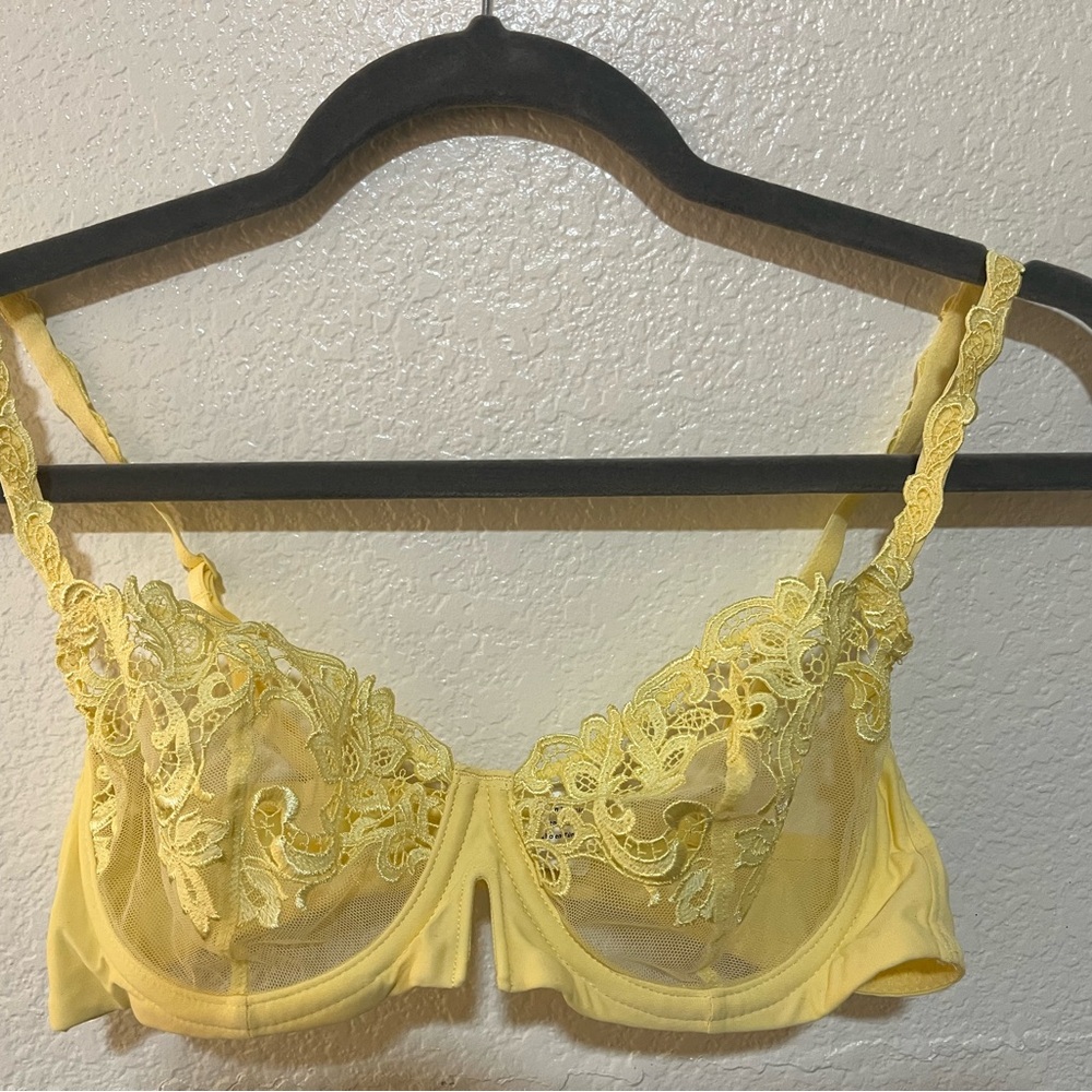 Simone Perele Yellow Lace Bra